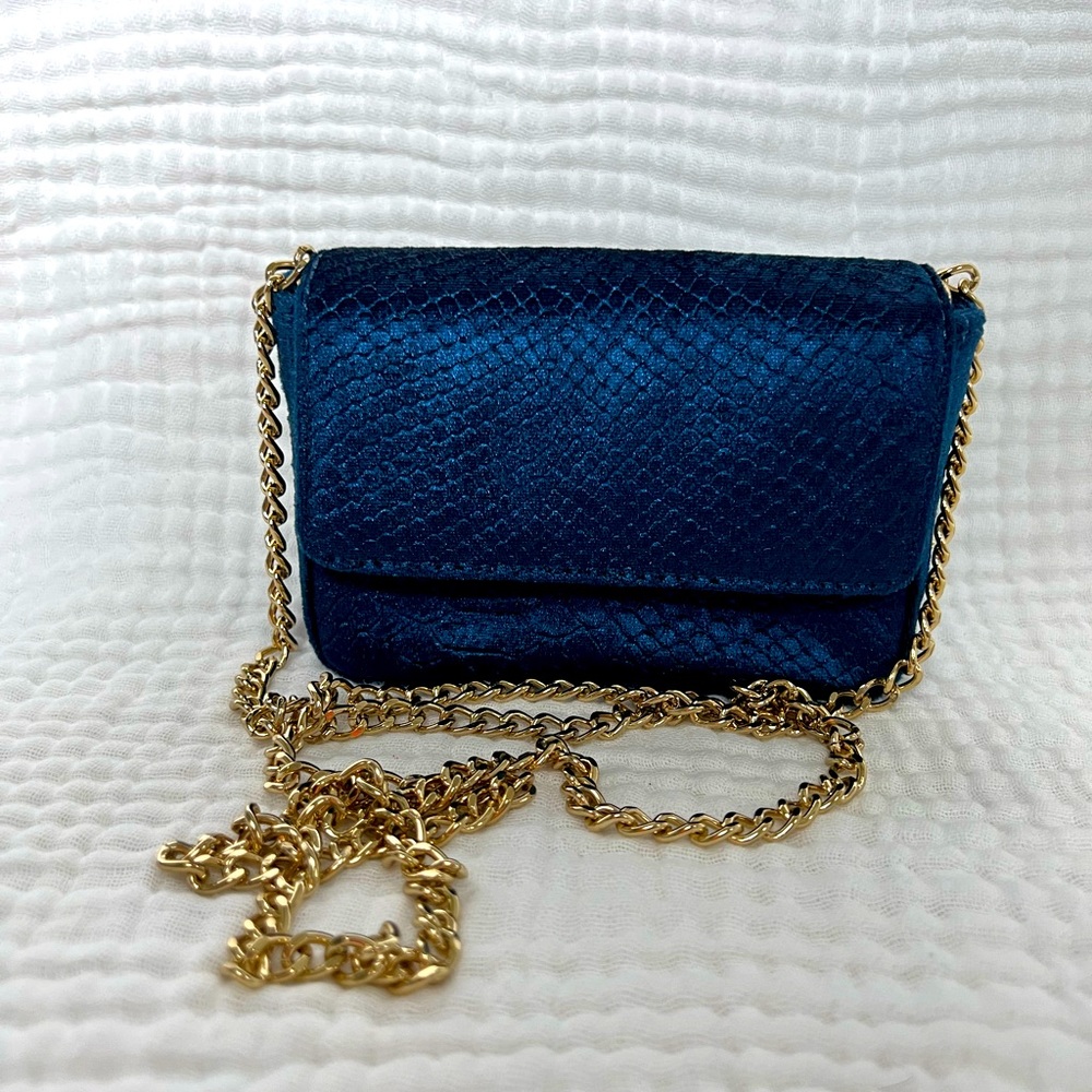Juicy Couture Crossbody